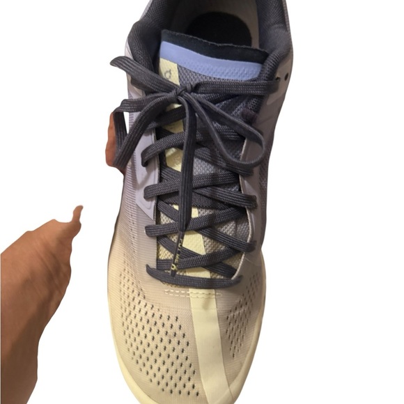 On Running Shoes in purple, yellow and Gray - Picture 8 of 16